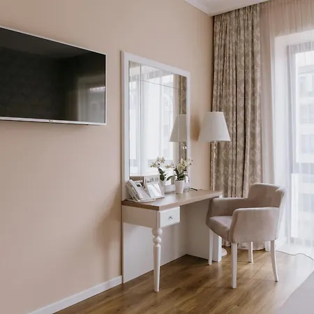 酒店 Impresamente Art 4*