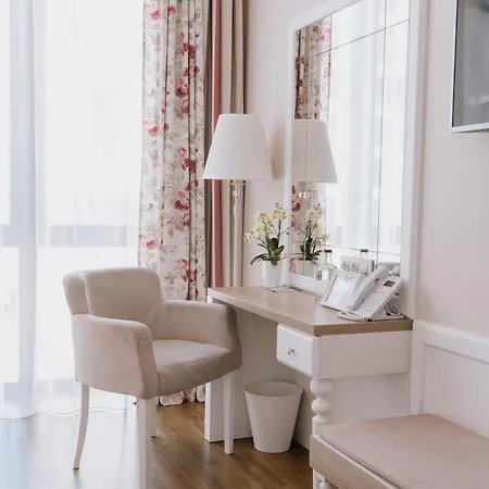 Impresamente Art Hotel 4*