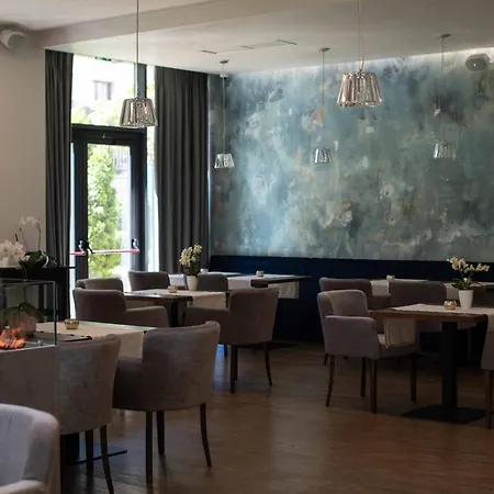 Impresamente Art Hotel 4*