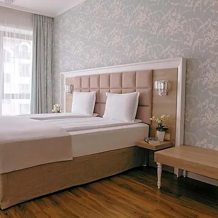 Hotel Impresamente Art 4*